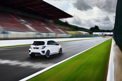 Concept Yaris Hybrid-R: Dedicado ao puro prazer de condução
