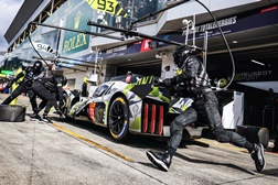 Team Peugeot Totalenergies em preparação 24 horas de Le Mans 2025 - Corrida terá início no sábado, dia 14, às 15h00 (14h00 em Portugal Continental)