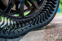 La Poste escolhe Michelin para equipar os seus veículos com rodas não pneumáticas - Frota de 40 comerciais ligeiros vão usar a tecnologia Michelin UPTIS