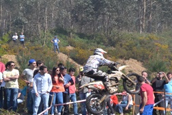 Mundial de Enduro: Portugueses discretos em Vale de Cambra