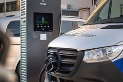 Infraestrutura e formação de utilizadores são a cave para a eletrificação de veículos comerciais ligeiros - “Conversas” da  Sociedade Comercial C. Santos