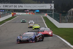 Vitória em Spa deixa Henrique Chaves a um evento do título - GT Open termina em Barcelona entre os dias 29 de Outubro e 1 de Novembro