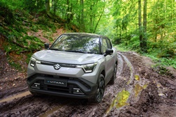 Suzuki revela as versões e preços do Suzuki e Vitara, o primeiro elétrico da marca - Iniciará a sua comercialização na primavera com preços começam nos 32.639 €