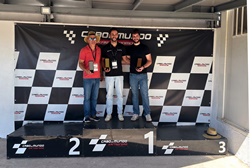 “Mecânicos são espinha dorsal do pós-venda” - Soc. Com. C. Santos e Petronas homenageiam mecânicos em corrida de karting