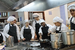 Escola de Hotelaria de Colares comemora 9º aniversário com mais de 300 alunos colocados