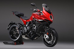 EICMA 2019 – MV Agusta Brutale 800 Rosso, Dragster 800 Rosso e Turismo Veloce 800 Rosso