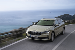 ŠKODA Superb o melhor da classe no Euro NCAP 2024 - Classificação máxima de cinco estrelas na categoria de Carro Familiar Grande