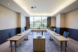 InterContinental Lisbon adapta quartos para teletrabalho e oferece programas para reuniões em segurança