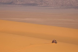 Rali Dakar 2026: etapa 8, Benavides assume liderança e Ventura fecha etapa em 10.º 