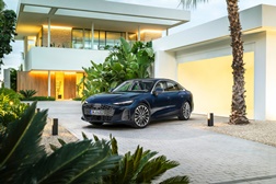 Novo A6 Limousine chega aos concessionários - O sedan do segmento premium estabelece novos padrões em design e aerodinâmica