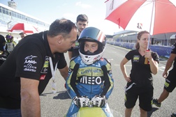 Afonso Almeida estreia-se no CNV Moto com as cores de Miguel Oliveira