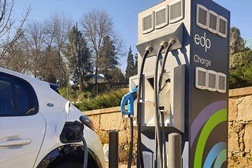 45 milhões de quilómetros em 2022 com a energia da rede EDP  - Distância percorrida pelos condutores de veículos elétricos abastecidos na rede da empresa