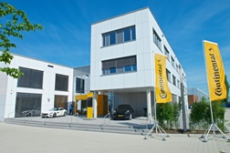 Continental produz o primeiro pneu no novo centro de desenvolvimento tecnológico em Korbach