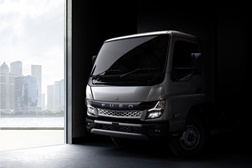  A Fuso introduz a novíssima Canter na Europa - Principais atualizações são em design, segurança e conforto