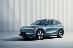 Geely Starray EM-i e Geely E5 já disponíveis em Portugal - Com preço a partir de 29.600 euros
