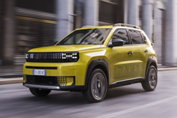 FIAT, Abarth e FIAT Professional no Salão Automóvel de Bruxelas de 2025 - A estrela é o Grande Panda