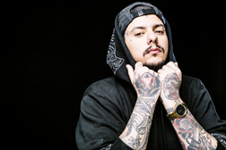 Agir lança single “Até ao Fim” com Diogo Piçarra