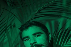 Maudito apresenta "Dá-me Espaço"