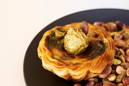 Nat’elier celebra o Dia Mundial do Chocolate com o regresso do icónico Pastel de Nata de Chocolate do Dubai