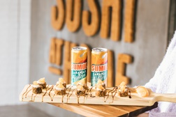A laranja do Algarve é a protagonista da nova parceria entre o Sushi at Home e a Sumol