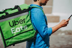 Uber Eats lança primeira experiência Pop-Up em Tróia