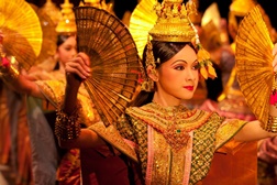 Danças tradicionais da Tailândia no Museu do Oriente