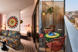 Verão em modo Mama: a terceira noite é por conta da casa - Campanha de verão até 7 de Setembro