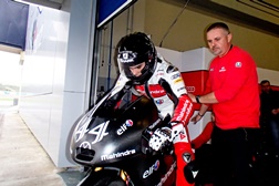 Moto3: Miguel Oliveira em 8º no primeiro dia de testes em Jerez