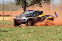 Rally do Espírito Santo terá categoria exclusiva para os competidores capixabas - A etapa de abertura do Campeonato Brasileiro de Rally Cross Country será realizada em Linhares, ES, e destacará os participantes do Espírito Santo
