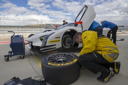 Dunlop testa pneus no Motorland Aragón