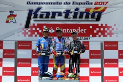 Ivan Domingues no pódio do Campeonato de Espanha de Karting
