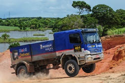 Mobil Delvac Salvini Racing estreia temporada 2014 com vitória