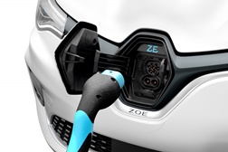 ZOE já é o automóvel elétrico preferido dos portugueses - Renault pretende que seja uma referência do mercado