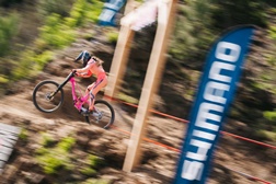 Noa Walker e Kira Zamora festejam na 3.ª taça de Portugal de DHI presented by Shimano