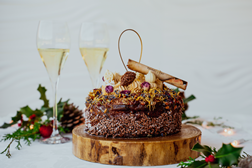 De regresso o bolo-rei The Chocolate by Penha Longa... - ... com um novo ingrediente: a ginginha de Óbidos