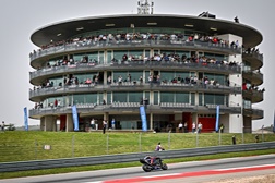 Bilhetes já disponíveis para o GP de Portugal MotoGP 2025