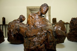 Escultor José Rodrigues partilha experiências e obras em comunidade