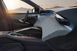 Novo Peugeot PANORAMIC I-COCKPIT® - A estreia será no PEUGEOT 3008 que será apresentado em setembro