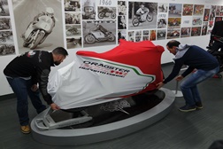 MV Agusta Dragster 800 RC apresentada em Lisboa