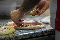Cinco dicas para fazer uma pizza perfeita pelo Chef Pizzaiolo Igor Penna do Veramente - Pizza & Vino