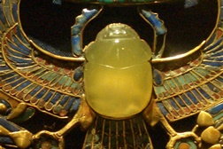 Canal História assinala 100.º aniversário da descoberta da tumba de Tutankhamon com "Especial Egito"