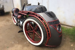 Asook Customs - Locomotiva de Estaline