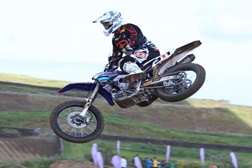 Luís Correia reforça liderança no Nacional de Motocross