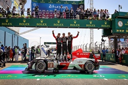 Toyota GAZOO Racing triunfa em Le Mans pela quinta vez consecutiva - Luta de 16 horas entre dois Toyota na dianteira