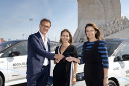 Nissan e EGEAC comprometidas com a mobilidade sustentável em Lisboa - EGEAC desloca-se com Nissan Leaf