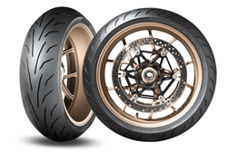 Novo Pneu desportivo Dunlop Qualifier Core