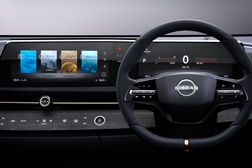 O motivo pelo qual a Nissan disse não a um tablet - Um caminho diferente na direção da visão do condutor e passageiros