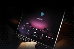 Daimler Mobility e Visa formam uma parceria tecnológica  - Integrar o comércio digital no automóvel de uma forma simples e conveniente