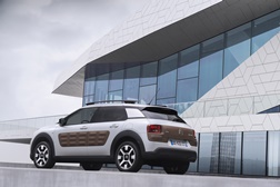 Citroën C4 Cactus conquista "estrela de design" do "L'observeur du design"