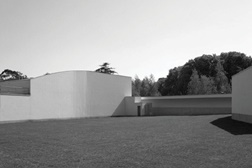 Percurso através da arquitetura de Fernando Távora, Álvaro Siza e Eduardo Souto de Moura com Bernardo Amaral